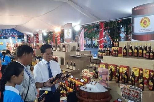 Festival nước mắm Phú Quốc: Lan tỏa giá trị truyền thống đến cộng đồng quốc tế