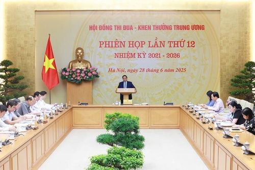 Thủ tướng: Phát động phong trào toàn dân thi đua làm giàu và đóng góp xây dựng đất nước