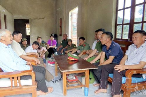 Dòng họ bình yên bên dòng Nậm Rốm