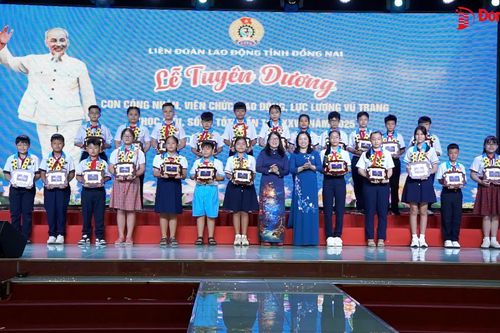 Công đoàn Đồng Nai tuyên dương 714 học sinh Học giỏi, sống tốt