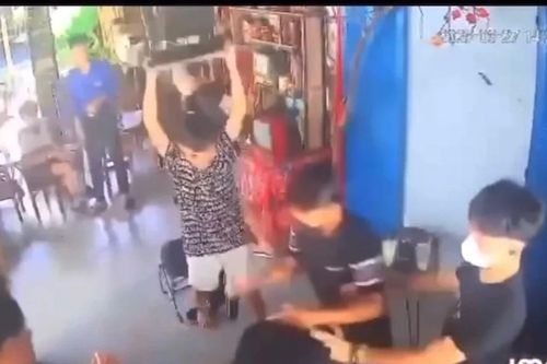 Mâu thuẫn khi chơi game, 1 học sinh bị đánh hội đồng