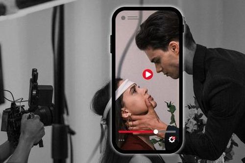 Trung Quốc 'hốt bạc' nhờ phim siêu ngắn chiếu mạng