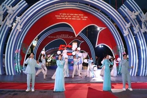 Nhiều hoạt động kỷ niệm 327 năm hình thành và phát triển Sài Gòn - Chợ Lớn - Gia Định - TP Hồ Chí Minh