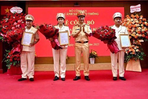 Cục CSGT lần đầu tiên có nữ Phó Cục trưởng