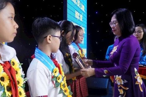 Đồng Nai: 714 học sinh tiêu biểu được tuyên dương trong phong trào 'Học giỏi, sống tốt'