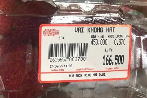 Loại vải giá bán hơn nửa triệu/kg: Cung không đủ cầu, dân Hà thành xếp hàng đợi mua