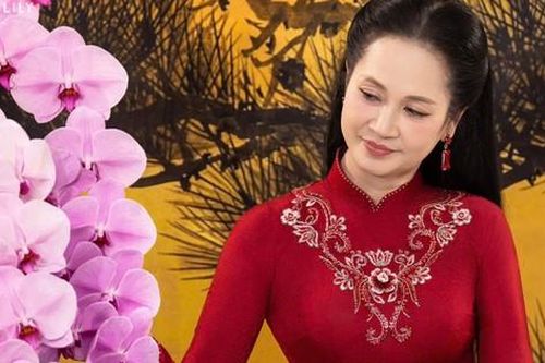 Nữ diễn viên trong vai bà giám đốc đang gây tranh cãi trong 'Dịu dàng màu nắng', tuổi U70 cuộc sống hôn nhân khiến nhiều người ngưỡng mộ