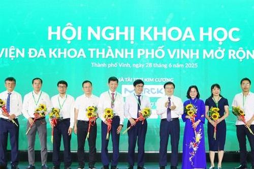 Đẩy mạnh chuyển đổi số, nâng tầm y tế thông minh