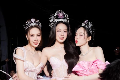 Những hình ảnh ấn tượng của Top 3 'Hoa hậu Việt Nam 2022' trước khi trao lại danh hiệu