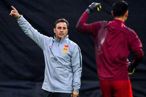 Xin làm HLV tuyển Trung Quốc, cựu vô địch World Cup bị chê tơi tả
