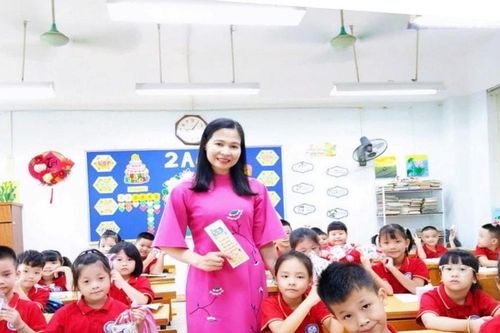 Lương được xếp cao nhất: Tiếp thêm động lực cho nhà giáo