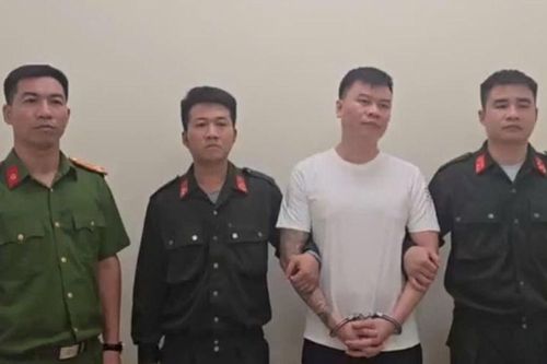 Bắt 'Thu vệ sĩ' cầm đầu ổ khí cười Zone 8
