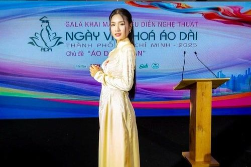Hoa hậu Nguyễn Thanh Hà góp phần lan tỏa vẻ đẹp áo dài Việt Nam