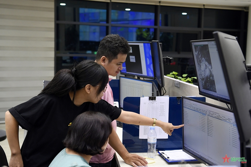 Đưa thông tin dự báo thời tiết kịp thời đến tận xã, phường, đặc khu