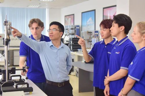 Trường Đại học Khoa học và Công nghệ Hà Nội ưu tiên đào tạo nhân lực khoa học cơ bản với học bổng lên tới 100% toàn khóa