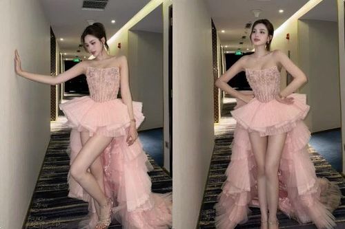 Đỗ Thị Hà khoe chân dài 1,11m với váy hồng siêu ngắn