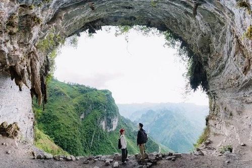 Tuyến du lịch Mã Pí Lèng – Mèo Vạc hút khách dịp hè