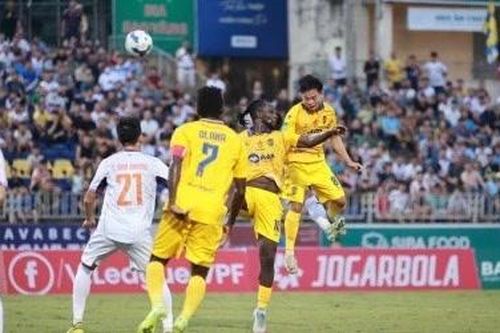 Sông Lam Nghệ An đứng trước kỷ lục siêu ấn tượng ở Cúp quốc gia