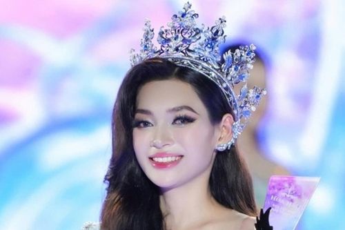 Người đẹp Vũng Tàu Nguyễn Hoài Phương Anh đăng quang Hoa hậu biển Việt Nam toàn cầu 2025
