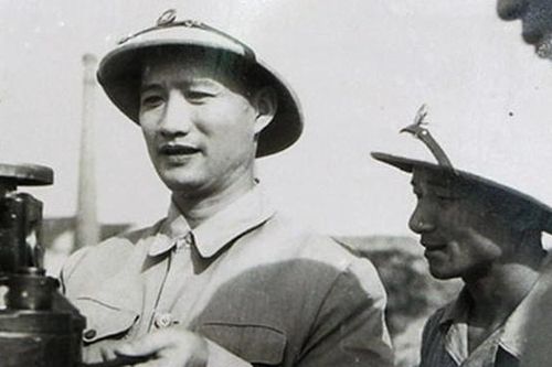 Ai là Tổng Tham mưu trưởng đầu tiên của Quân đội nhân dân Việt Nam?