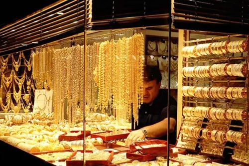 Không chỉ dầu mỏ, Iran còn sở hữu 'vũ khí' hàng chục triệu tấn dưới lòng đất