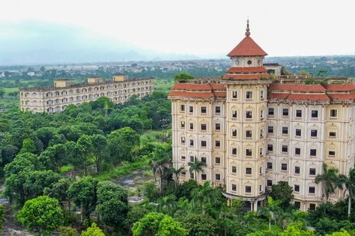 Cận cảnh trường Đại học Hà Hoa Tiên vừa bị Bộ GD-ĐT 'tuýt còi'