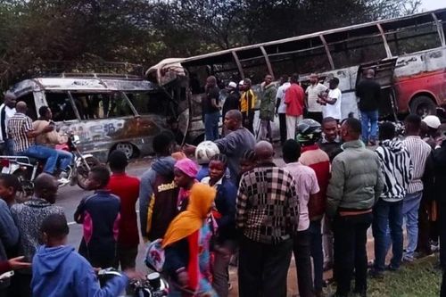 Tanzania: 2 xe buýt đâm trực diện và bốc cháy khiến 38 người thiệt mạng