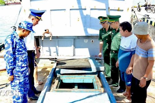 Triệt phá vụ mua bán, vận chuyển dầu lậu quy mô lớn trên sông Thị Vải