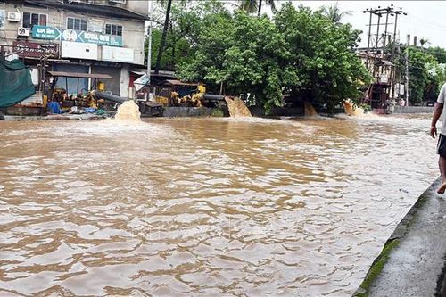 Mưa lũ gây thiệt hại nặng nề tại Ấn Độ
