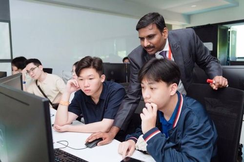 Nghề thu nhập hàng ngàn đô tại Việt Nam nhưng luôn 'khát' nhân sự