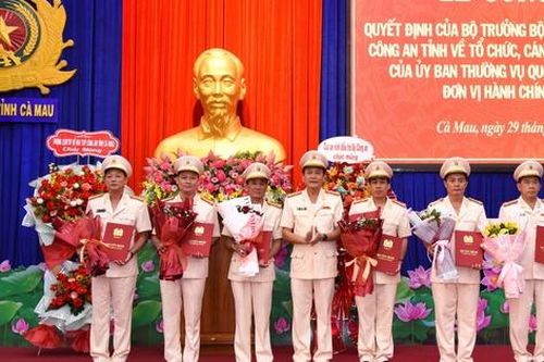 Sáu Phó giám đốc Công an tỉnh Cà Mau sau sáp nhập