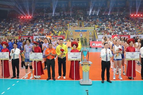 Sôi động khai mạc Giải Bóng chuyền nữ quốc tế VTV Ferroli Cup 2025 tại Vĩnh Phúc