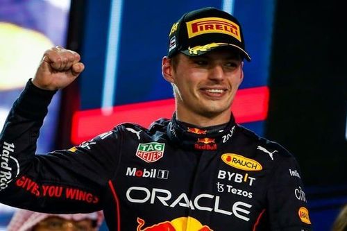 Đội đua Mercedes muốn ký hợp đồng với Max Verstappen