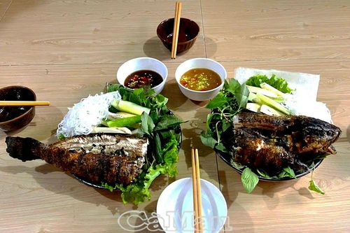 Tản mạn cá lóc nướng trui