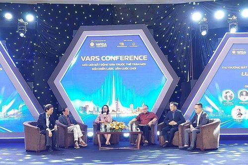 Phát huy vai trò 'cầu nối' của lực lượng môi giới bất động sản
