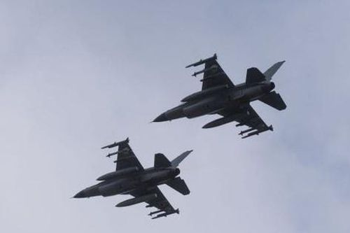 Ukraine mất tiêm kích F-16 thứ tư khi chặn đòn tập kích của Nga