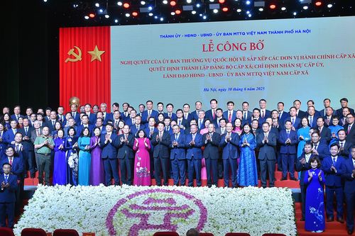 Chủ tịch nước: 126 xã, phường Hà Nội phải vận hành thông suốt, đồng bộ, hiệu quả ngay từ ngày mai