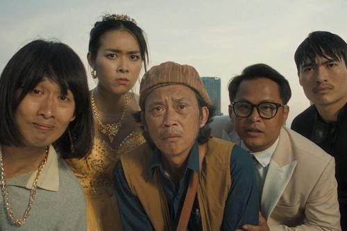NSƯT Hoài Linh hoảng loạn vì... hồn ma trong phim mới