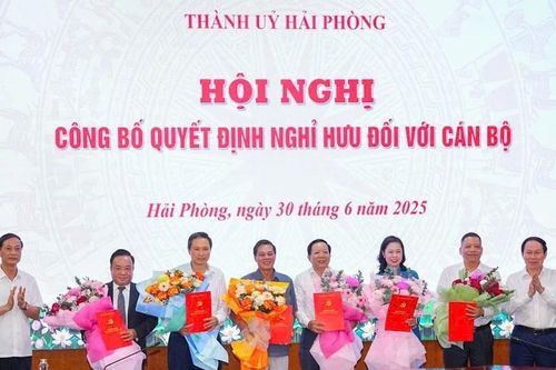 Hải Phòng: Nhiều cán bộ chủ chốt nghỉ hưu trước tuổi
