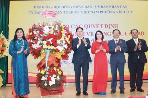 Phường Vĩnh Tuy (mới) đi vào hoạt động, hướng tới mục tiêu phục vụ Nhân dân ngày càng tốt hơn