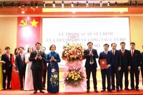 Ra mắt Ban Chấp hành Đảng bộ xã Cổ Đô