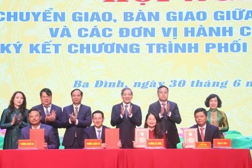 Chuyển giao công tác giữa quận Ba Đình với các đơn vị hành chính mới