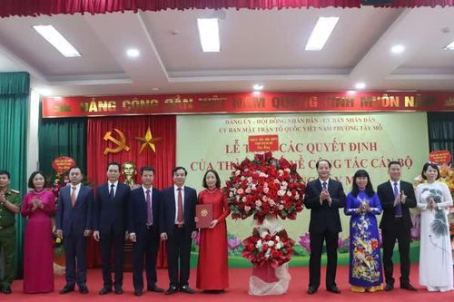 Phường Tây Mỗ công bố quyết định nhân sự, sẵn sàng vận hành mô hình chính quyền 2 cấp