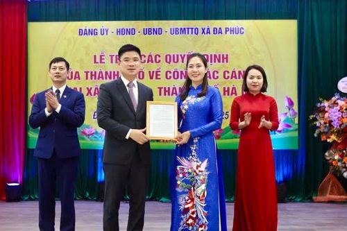 Công bố Quyết định thành lập xã Đa Phúc và trao quyết định về công tác nhân sự