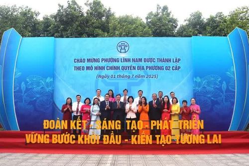 Trao quyết định nhân sự 4 phường Hoàng Mai, Yên Sở, Vĩnh Hưng, Lĩnh Nam