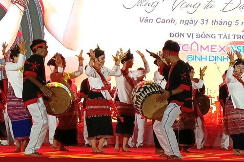 Tiếng vọng từ đại ngàn