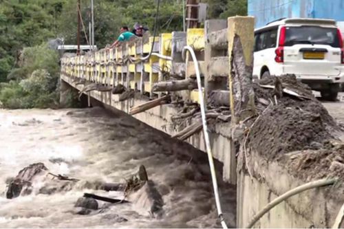 Thảm họa gió mùa gây lũ quét và lở đất nghiêm trọng ở Ấn Độ
