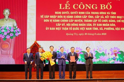 Ông Trần Phong giữ chức Chủ tịch UBND tỉnh Quảng Trị (mới)