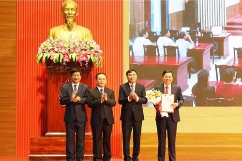 Điện Biên công bố quyết định thành lập 45 xã, phường mới