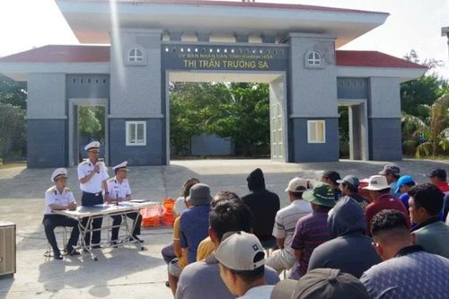 Điểm tựa dịch vụ hậu cần kỹ thuật vững chắc cho ngư dân trên quần đảo Trường Sa